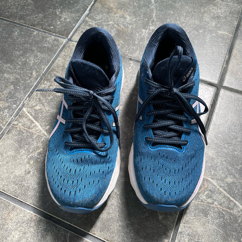 GEL-NIMBUS 24 WIDE